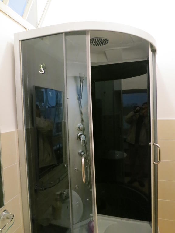 Hostel Pangeea Сибиу Экстерьер фото